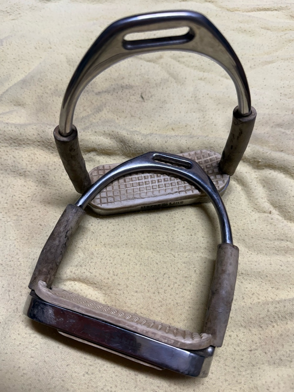 4 1/2” jointed Horse S Line irons
